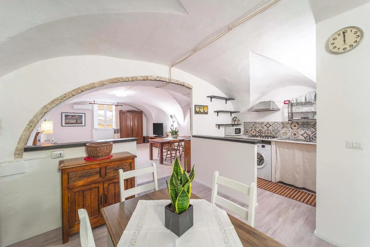 Casa Gilbert 101 Lägenhet Alghero